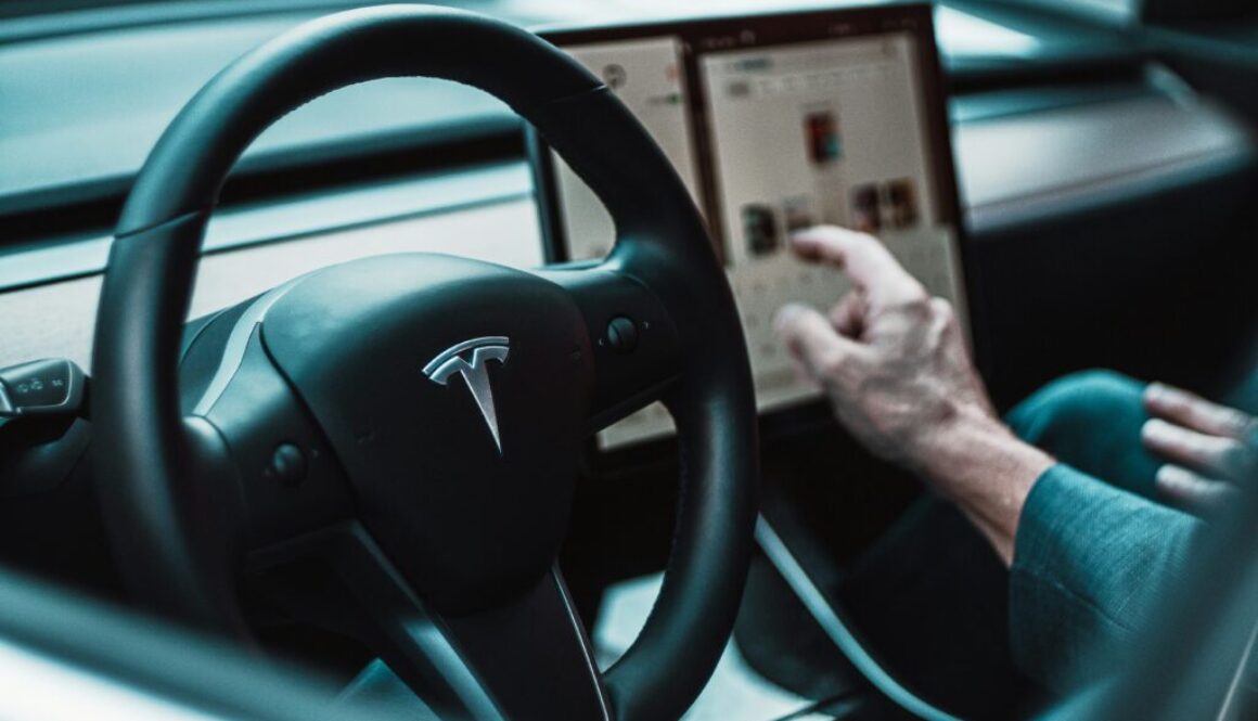david-von-diemar-ZBWn5DvO0hg-unsplash tesla